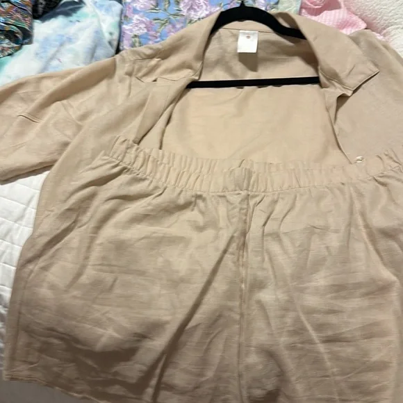 2 piece short set - Picture 3 of 4